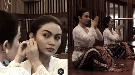 FOTO SYUR ARIEL TATUM private video call belajar falsetto batas unduhan terbatas image 1