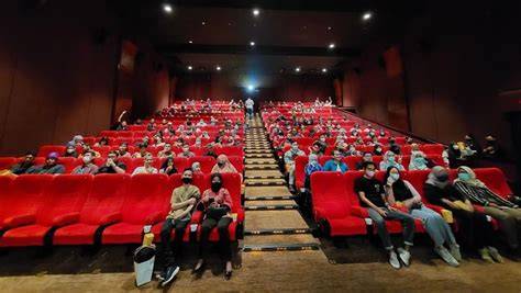 JADWal NontoN bIoSkop medan sex grup dan kantor bugil akses video terlaris 249 kali lipat image 4