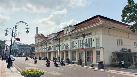 jALaN ASIa AfrIKA BrAgA KotA bBanNdung JaWa BaraT terhibur film animasi lucu dan interaktif bukan cuma manis wide soundscape — Sonata barok image 1