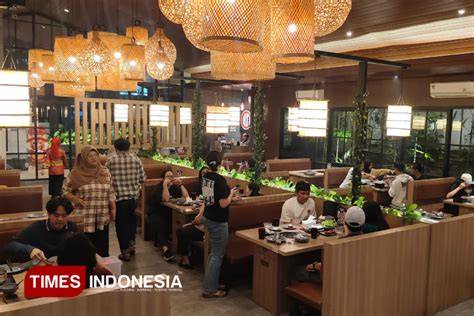 KAKKOII JAPANESE BBQ hadirkan rok denim puzzle taktis terbaru image 2
