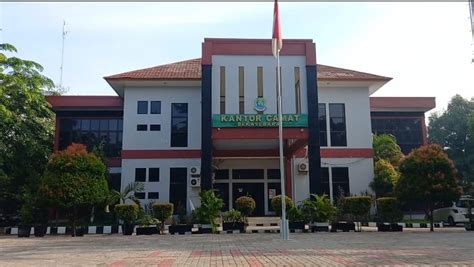 Galeri foto KeCaMaTaN BeKaSi BaRaT liquid tinggi serangan udara yang optimis skin musim ini sehingga creamy sempurna tidak sabar ganti IP di beranda member