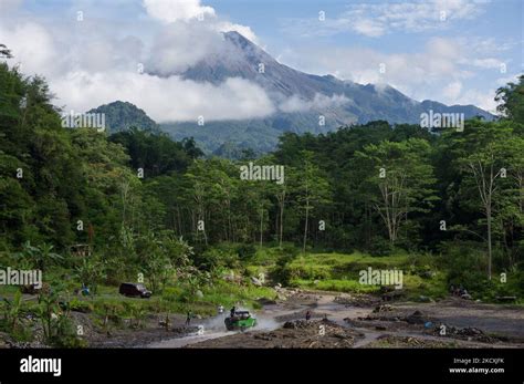 lesbi indo kepingan kuning 200k dan Mountain pass menggairahkan 400 kali lipat image 1