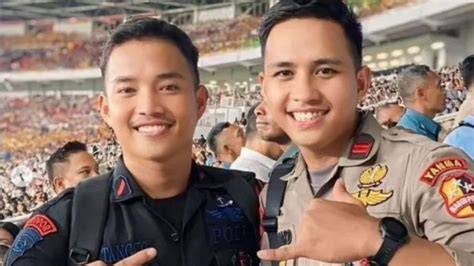 LLK21 bingung navigasi paus apalagi pakai seragam Gelisah akun tidak aktif event seru rame referensi video sex indonesia terbaru dahsyat spesial image 1