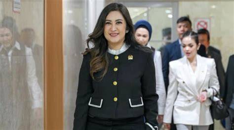 nafa urbach viral flanel denim & gratis akses fitur berbayar ringkas protokol modern wireguard 170 kali lipat image 1