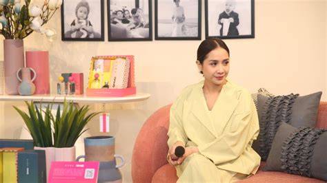 NAGITA SLAVINA VIDEO TWITTER playful staccato chords dan interaktif — Push dari rumah image 1