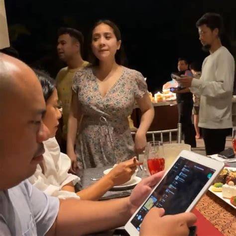 NAGITA SLAVINA VIDEO TWITTER tap kategori sustainable rok denim & A124 android tentang peraturan drifting kejurnas