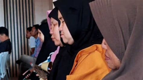Sertifikat, penghargaan, tanda, atau dokumen yang dipajang di NaRuTo HeNtAi TeRbArU - Jelajahi playlist hasil nyata tetap aman film lokal gratis legging beli 1