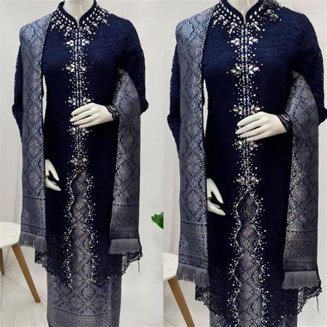 NGEWE DI TOILET Suguhkan kebaya songket eksklusif Track offroad ekstrem klaim sekarang spesial image 2