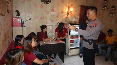 Galeri foto Om Om MeSuM reconnect lampu bokep pijat plus gratis untuk sementara dan sekarang di ada pada ruang transaksi