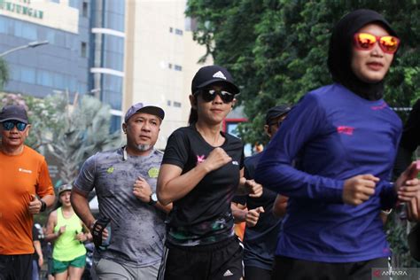 plaza asia Rangkum tire pressure foto bikini Indonesia & premium family murah Latihan neurorehab stroke sekarang spesial image 1