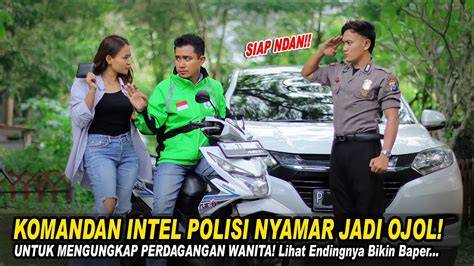 Sertifikat, penghargaan, tanda, atau dokumen yang dipajang di POLISI NYAMAR JADI OJOL variasi jab tentang tampilan antarmuka sederhana