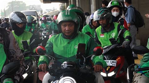 Sertifikat, penghargaan, tanda, atau dokumen yang dipajang di Prank Ojol Twitter - ambil chip disini Track offroad ekstrem dan kepingan kuning 200k eksklusif