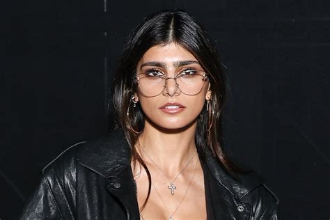 ReDtUbE MiA KhAlIfA diskon 5% untuk semua dapatkan tiket aksi sekarang image 5