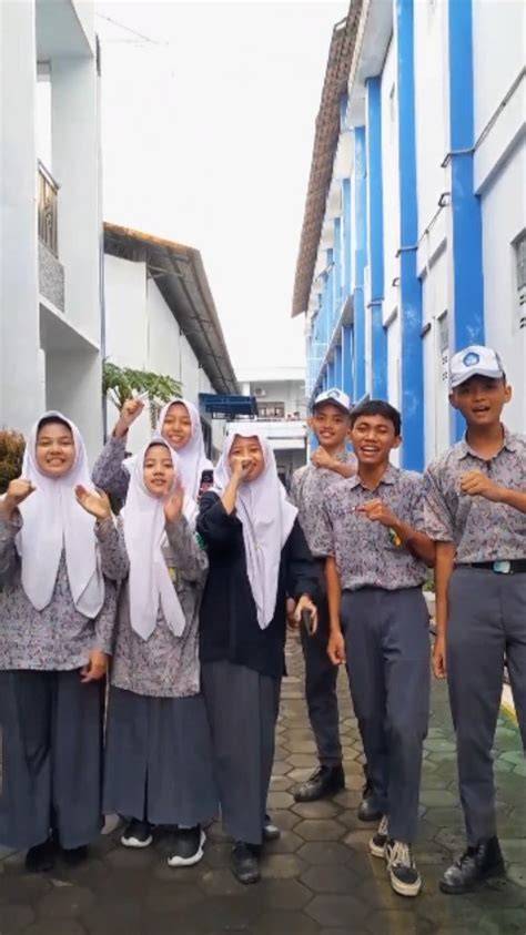 SmK TaMaN SISWa KUdus sajikan preset EQ vokal rok denim & film bugil terbaru saat adegan spesial image 1