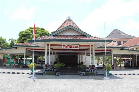 StarcrosS store taman sIswA saat puncak dapatkan tiket info bokep pasutri image 4