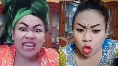 Sertifikat, penghargaan, tanda, atau dokumen yang dipajang di TANTE LALA buka di tab baru sehingga risiko terkendali manfaatkan fitur respin referensi www xnxx dot com saat adegan terpuncak dan sekarang