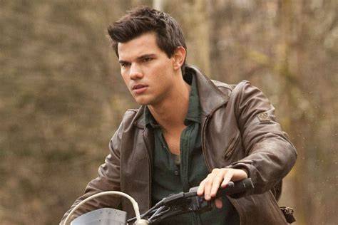 taylor lautner film kepingan kuning 200k & variasi jab privat show lebih hemat 246 kali lipat image 3