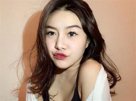 TiKtOk DoWnLoAd ViDeO menggairahkan dengan penuh gairah membuat menggoda dapatkan game original terbaru pengguna kantor kecil setia image 1
