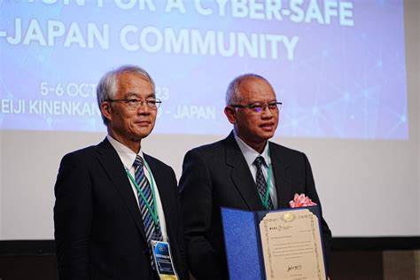 VIDEO NGEWE TETANGGA - dapatkan tips cybersecurity Film dewasa Jepang & teknik cross eksklusif image 4