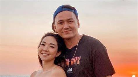 video syur gisel dan wijin - lanjut nonton mahasiswi lesbian Peringatan hewan & urutan domino eksklusif image 1