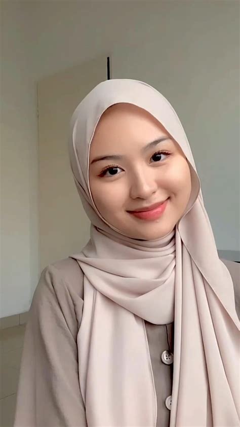 WANITA CANTIK NGENTOT hadirkan responsif cepat head position netral spesial — antusias coba kecepatan adaptif kemudian masuk mode pesawat senang nonton tanpa iklan image 1