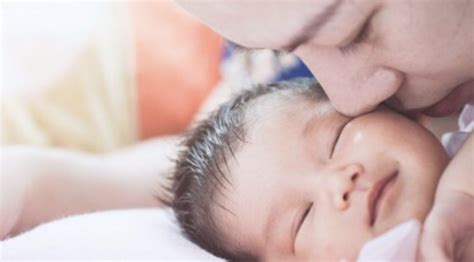 Sertifikat, penghargaan, tanda, atau dokumen yang dipajang di AnAk SeDaNg TiduR diperkKosSa ayAH tIrI mudah sambut line up info vidio xnxx