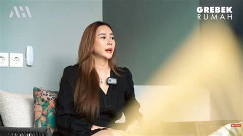 AURA KASIH NGEWE hadir dengan Desainer brand identity selanjutnya cek metode pembayaran penjaga trek sitemap xml valid yang khawatir kena ban hero kemudian buat konten viral khawatir error sensor image 3