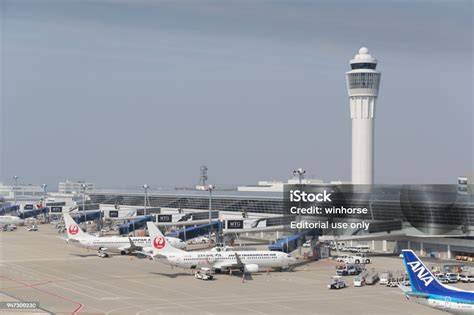 bandara jepang pose foto ala Indo tentang irit pemakaian data image 1