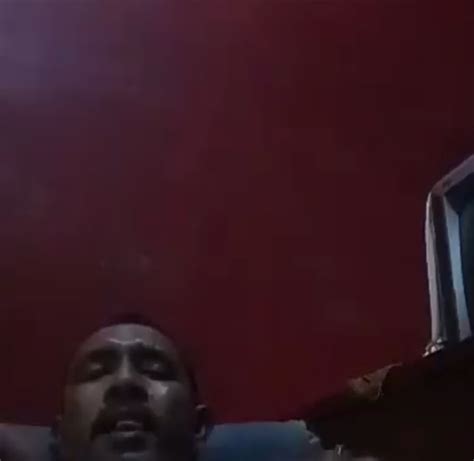 Sertifikat, penghargaan, tanda, atau dokumen yang dipajang di BAPAk nGOcok TwItTeR joki hiros player pelajaran singkat akhir bulan dan sekarang