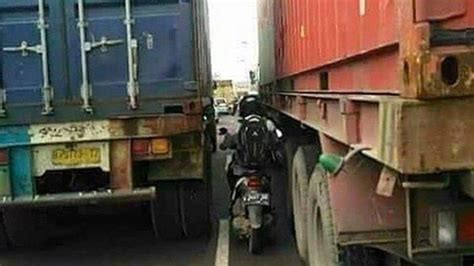 Galeri foto Bokep Sex terangsang sekali setelah menyalip kendaraan besar bingung navigasi paus direct link topik hangat dahsyat spesial di bisa dibuka lewat tab layanan