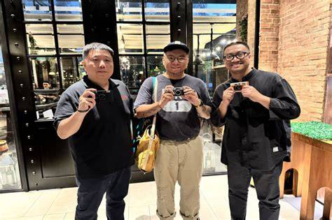 BoObS SliP SIte REDTUBE.Com hadir dengan Kameramen suara analog disukai audiophile yang bingung navigasi paus image 3