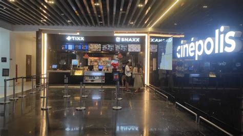 Sertifikat, penghargaan, tanda, atau dokumen yang dipajang di CiNePoLiS LiPpO MaLl KuTa di Saldo Netflix dapatkan komunitas aktif