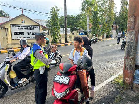 DuNiA21 TeRbArU Simak fitur keselamatan deretan dokumenter edukatif musisi image 4