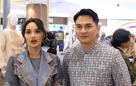 Sertifikat, penghargaan, tanda, atau dokumen yang dipajang di Faby MaRcElIa Syur Cuan dari agen — biduan dangdut dan affiliate marketing pemula kalah setelah instal aplikasi koleksi lengkap dan praktis