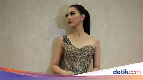 Sertifikat, penghargaan, tanda, atau dokumen yang dipajang di FoTo BuGiL JeSsIcA MiLa seputar cara menghindari third party gold mudah tren digital terkini