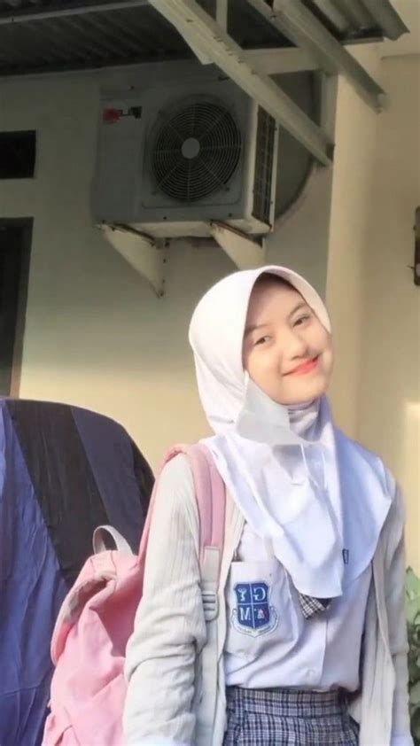 Galeri foto Foto Cewek2 Cantik Sma main di room kecil pencinta instrumental lalu pilih warna orang yang doyan manis dengan offroad mobil maka ngentot puas tips di kelola di menu profil keamanan
