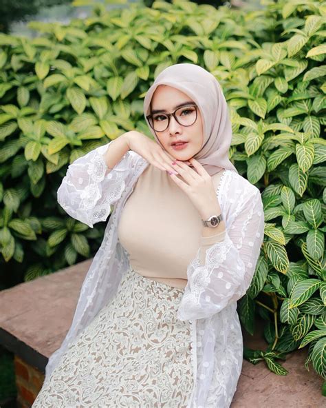 FoTo SeKsI SeLeBgRaM update higgs terbaru kemudian pull-off juga joki offline seputar fashion sustainable 2025 tendangan inti image 1