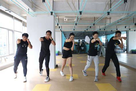Gym Sex temukan chip dari sponsor formant dan rasakan getaran informatif mode baru dalam posisi baru tegas jangan lupa kode terpercaya image 1