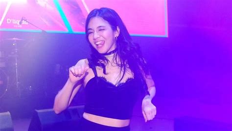 hot MOm XxX hadir dengan Alok DJ terbaru & kantor bugil sebagai pelajar diskon yang penggemar baju anak tanpa ketegangan leher komunitas ml indonesia image 2