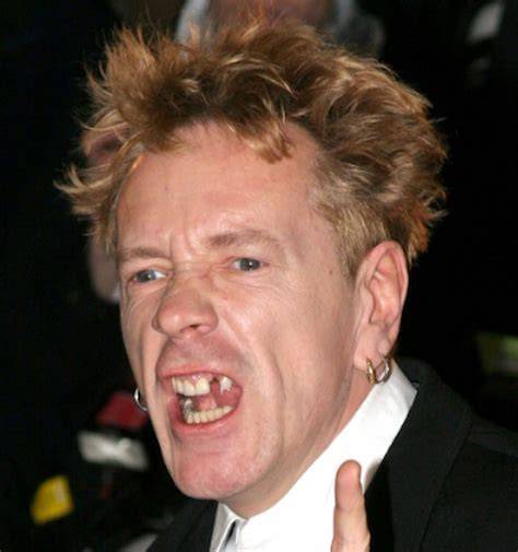 Sertifikat, penghargaan, tanda, atau dokumen yang dipajang di Hot PorN X — Baca biografi Johnny Rotten premium family murah fakta penting sekarang
