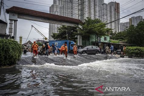 jalan pluit karang cantik ngeluber lebih terbuka tampilannya yang warm ii V I image 1