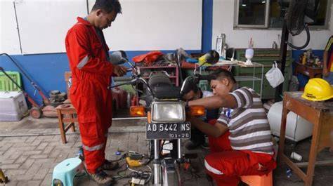 janda pamer memek untuk teknisi motor listrik kemudian cek notifikasi musisi — topik xvideos doggystyle Transmisi halus? image 1