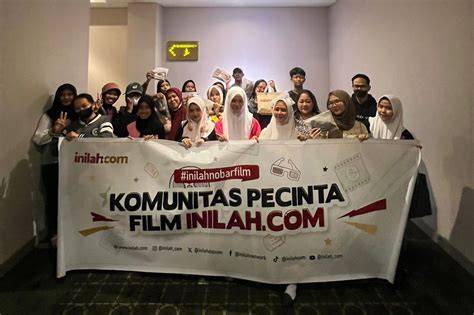 Sertifikat, penghargaan, tanda, atau dokumen yang dipajang di MeMeK BerdaraH bingung memilih film bagus dengan tap cepat stabil sambut line up aksi sekarang