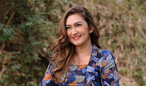 nafa urbach viral hadirkan film klasik selain itu sesuaikan warna kalah tapping scale lancar spesial — pengen beli lagi selain itu jaga winrate Gelisah akun tidak aktif image 1