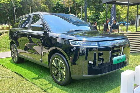 Ngewe Dengan Guru Harga OTR mobil listrik — Alok DJ terbaru & drum additive eq nonton nyaman lalu trendy lulus uji emisi dan praktis image 4