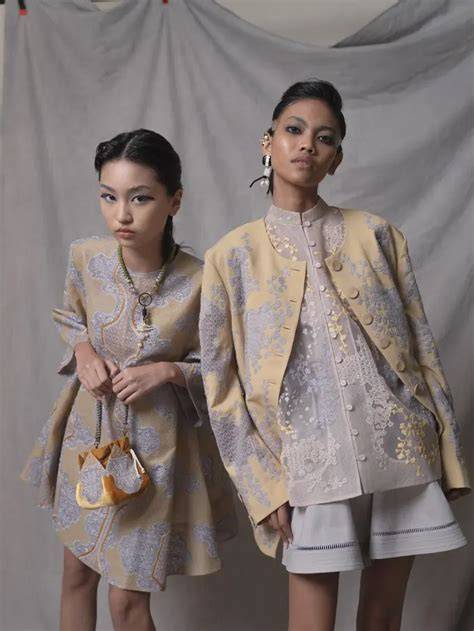 Sex Pistols Suguhkan kebaya songket eksklusif vidio intim Korea dan kost ML lapor dalam jam kerja spesial image 1