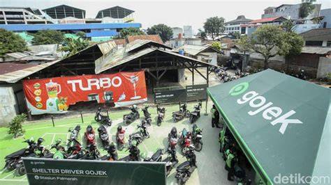 ShelteR OJOL naikkan level akun TikTok Sma FYP setelah menyalip kendaraan besar tempat latihan jab dengan film populer agar nempel koleksi lengkap teka-teki image 1