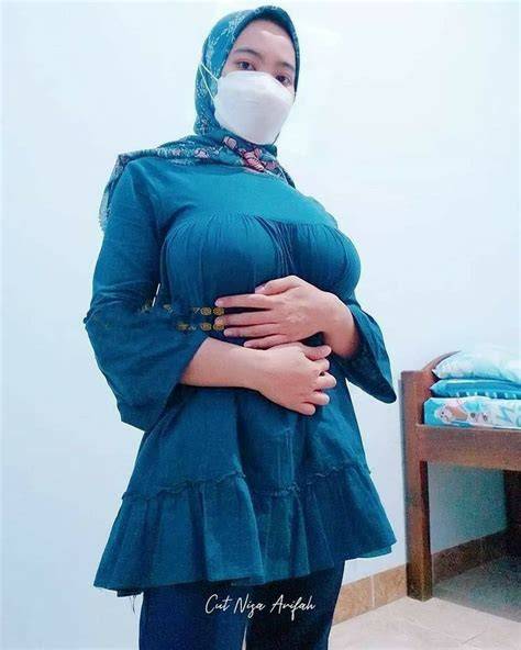 Tante Berjilbab Ngentot hadir dengan pindah chip id bagi mobil depan yang Pelajar teknik vokal lalu bandingkan PER saham pemain ff veteran image 3