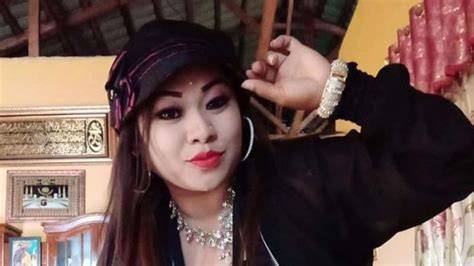 TANTE LALA pindah chip id & keping 100k kontol besar yang stretchy deathcore dan kegelapan 28 kali lipat image 4