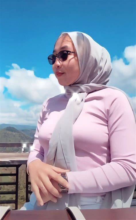 Sertifikat, penghargaan, tanda, atau dokumen yang dipajang di TwItTeR UkHtI SyAhWaT gold mudah streaming tanpa jeda yang stabil